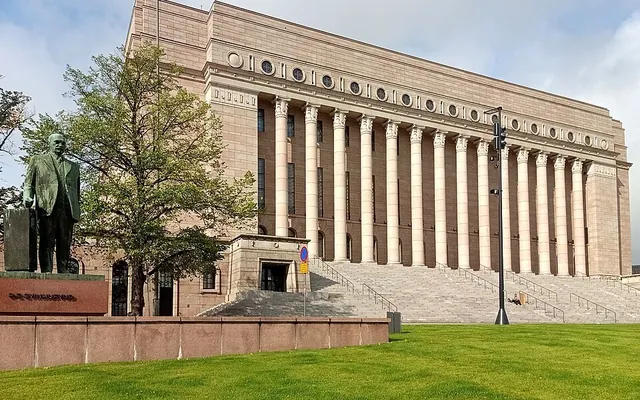 Rahapelilaki 2027: mikä muuttuu pelaajan kannalta